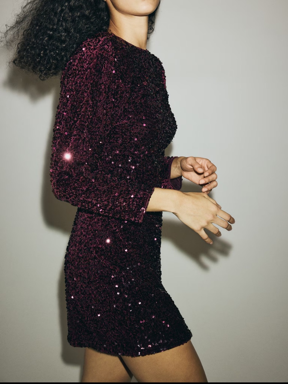 Sequined H&M Long-Sleeve Mini Dress Burgundy